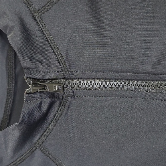 Ocean soul long-sleeved swimsuit The sulawesi midnight size large NWT. - Picture 7 of 16